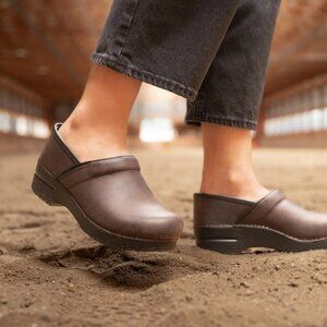 Dansko Professional Clogs, Size 37, Antique Oiled Brown